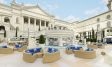Caesars Palace in Las Vegas: The Fortuna Pool

Die r�mische G�ttin des Gl�cks l�dt zum verweilen am Luxuspool. Ob Speisen, oder Getr�nke in der Sun Lounge - mit einer gro�en Auswahl wie Martinis, Scotch, Whisky uvm.