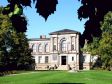 Herzog August Bibliothek Wolfenb�ttel

Als achtes Weltwunder wurde die Herzog August Bibliothek schon vor gut 300 Jahren gefeiert. Sie war zur Zeit des Todes von Herzog August 1666 eine der ber�hmtesten f�rstlichen B�chersammlungen und, was die Zahl der Drucke anlangt, wohl die gr��te Bibliothek der Welt, die Sammlung mittelalterlicher Handschriften geh�rte zu den bedeutendsten in Europa.