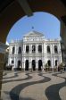 Holy House of Mercy in Macau.

Der erste Bischof Macaus gr�ndete das "Haus der Gnade" 1569. Der gr��te Teil des Geb�udes ist im neoklassizistisch Stil gehalten.