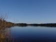 Der Kirchsee in Sachsenkam / Oberbayern mit Kloster Reutberg im Hintergrund.
