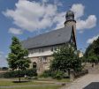 Schloss Eisfeld (erbaut 11. und 12. Jahrhundert) in der Seitenansicht.