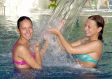 Zwei Frauen in der Sole-Therme in Bad Harzburg