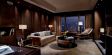 Die Premier Executive Suite im The Ritz-Carlton Hong Kong.