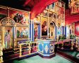 S�dheide Gifhorn russisch Orthodoxe Kirche im Innenraum. Im Untergescho� der Holzkirche des hl. Nikolaus ist eine Ausstellung von Prunkst�cken aus der Manufaktur des Moskauer Patriarchats zu sehen: Ikonen, �llampen und Leuchter, Gew�nder und Stickereien, Becher, Taufgef��e, Bibeln uvm.
