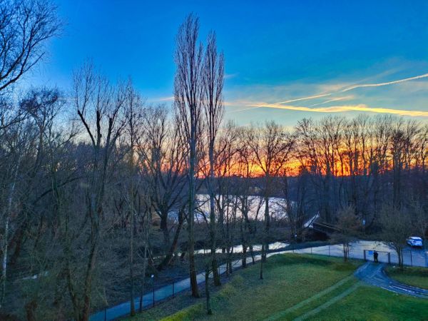 Ausblick SL'otel Parforcehaus, Bernburg (Saale).

Hier in Richtung Wipper und Saalealtarm Aderstedt.

Fotoaufnahme: 2026
