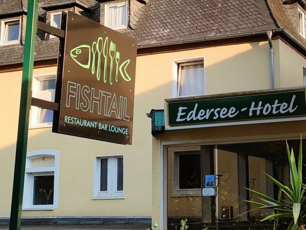Hotel Edersee-Sperrmauer, Edertal.
