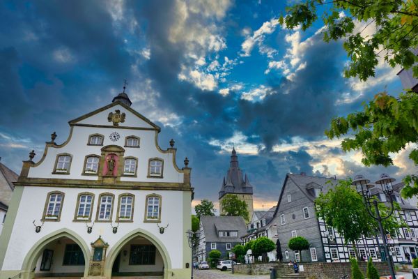 Rathaus Kirche Brilon