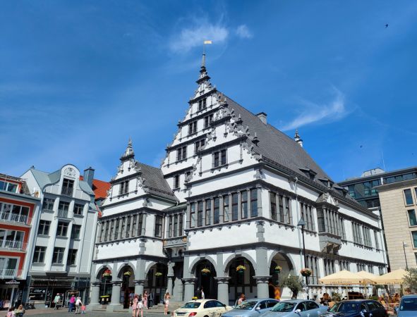 Rathaus Paderborn Seitenansicht
