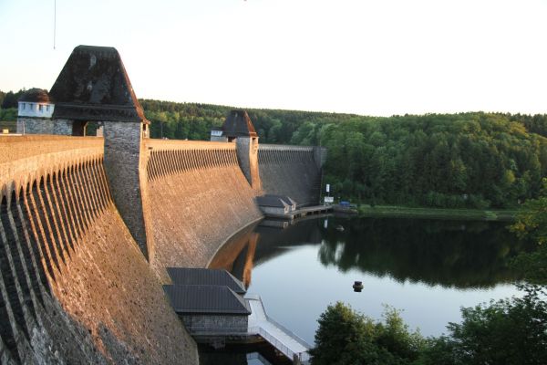 Staumauer vom Möhnesee