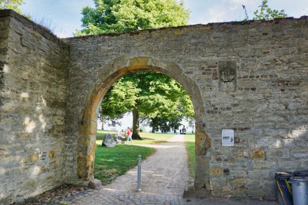 Toranlage Burgberg Oelde Stromberg