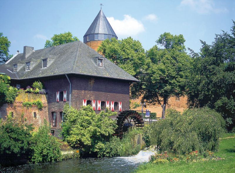 Burg, Brüggen