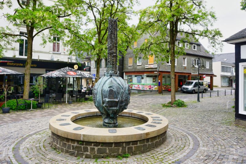 Geschichtsbrunnen, Brilon Geschichtsbrunnen, Brilon