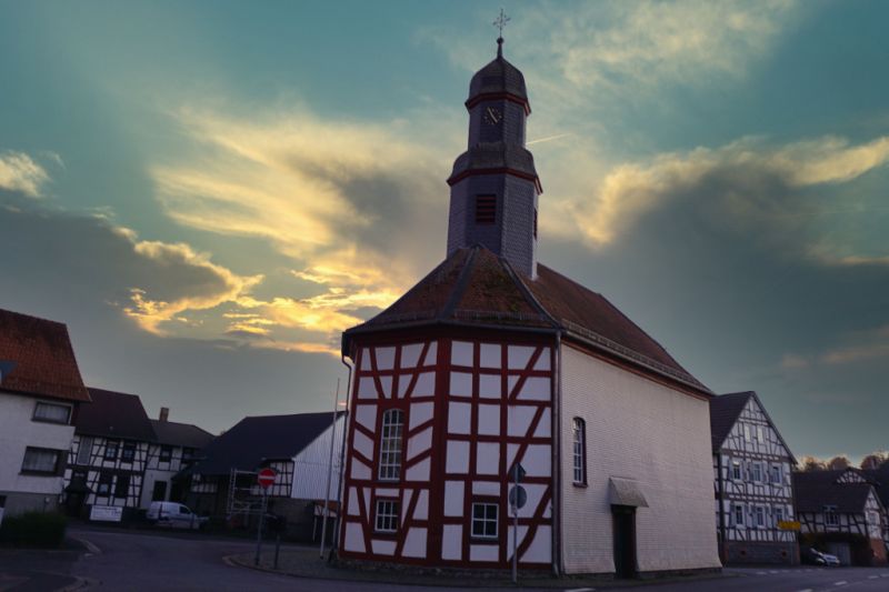 Kirche Ruppertenrod, Mücke