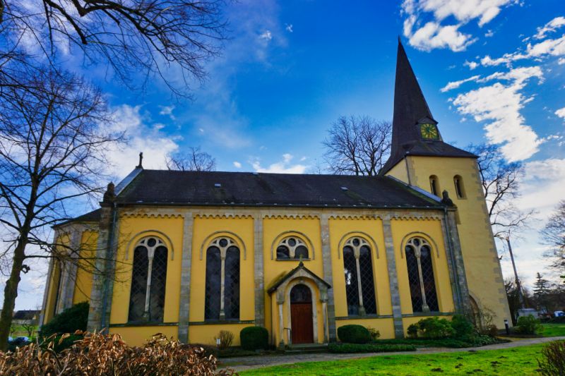 Evangelische Kirche, Schlangen