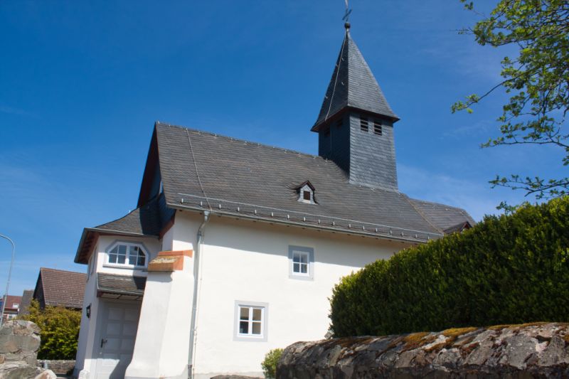 Kirche Laufdorf, Schöffengrund