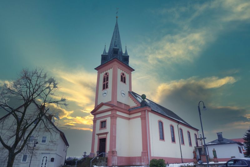Kirche St. Peter Paul, Hosenfeld