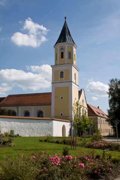 Pfarrkirche, Schönthal