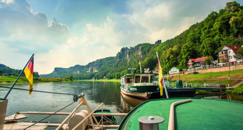 Schiffanlegestelle an der Elbe, Rathen