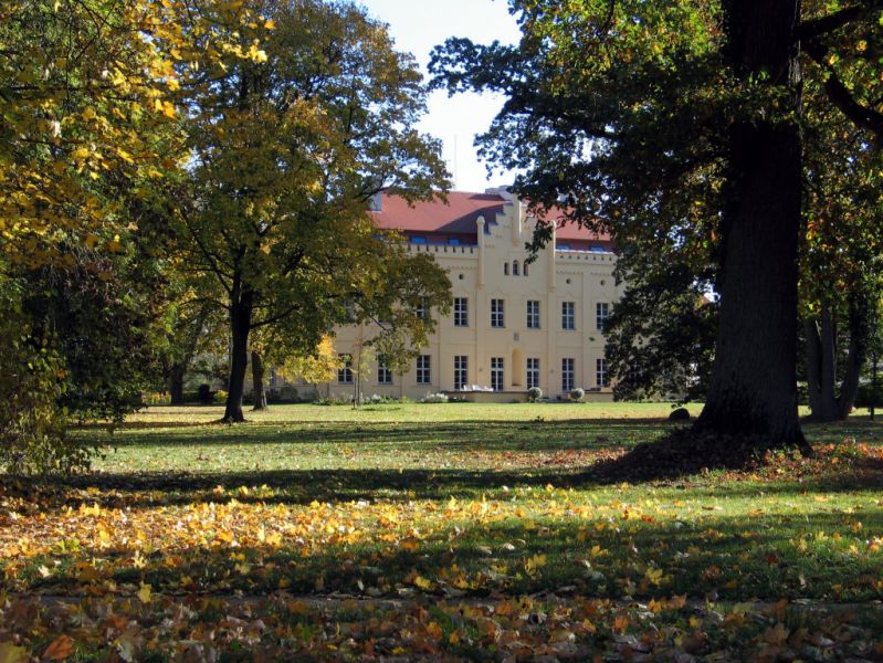Schloss, Nennhausen