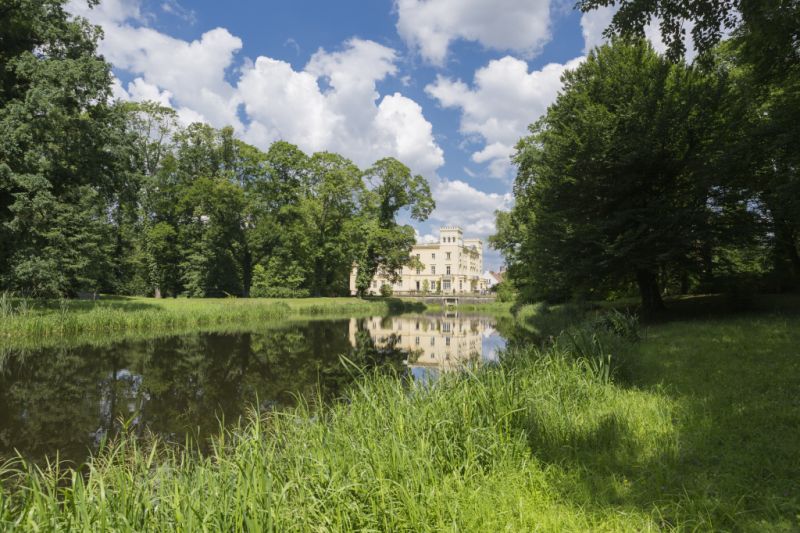 Schloss, Steinhöfel