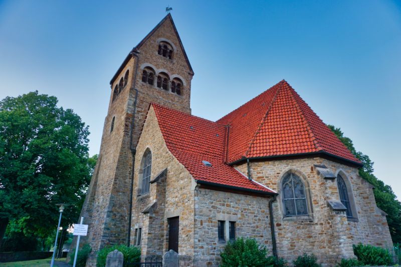 Kirche St. Peter und Pauls, Porta Westfalica Kirche St. Peter und Pauls, Porta Westfalica