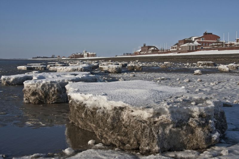 Südstrand mit Wattenmeerhaus, Wilhelmshaven Südstrand mit Wattenmeerhaus, Wilhelmshaven