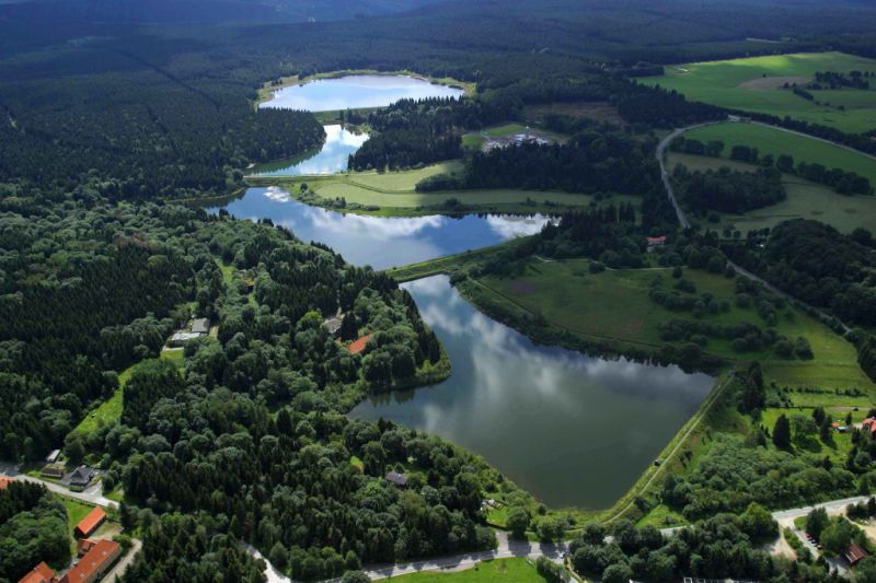 Teichkaskade Hirschler- und Pfauenteiche, Clausthal-Zellerfeld Teichkaskade Hirschler- und Pfauenteiche, Clausthal-Zellerfeld