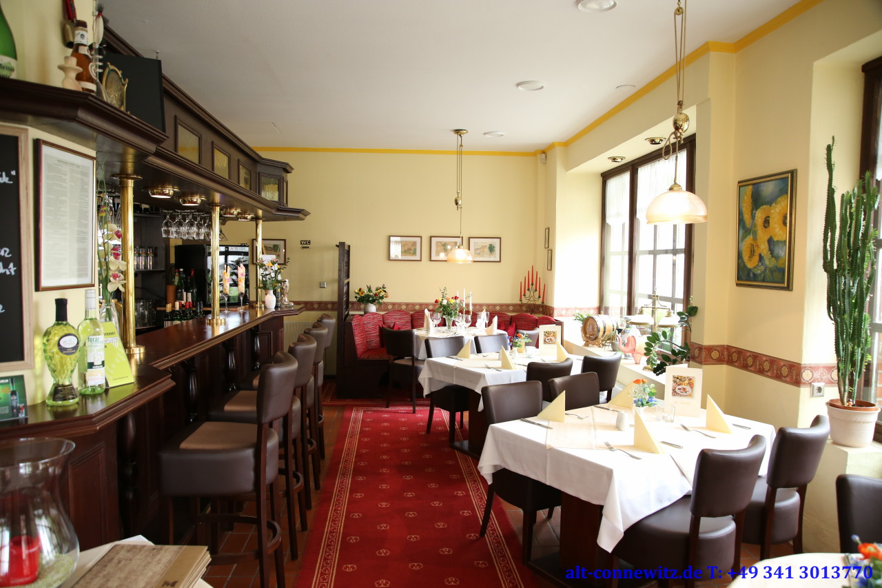 Restaurant im  Hotel Alt-Connewitz, geöffnet Di.-Sa. ab 17:00, Küchenschluss 21:30