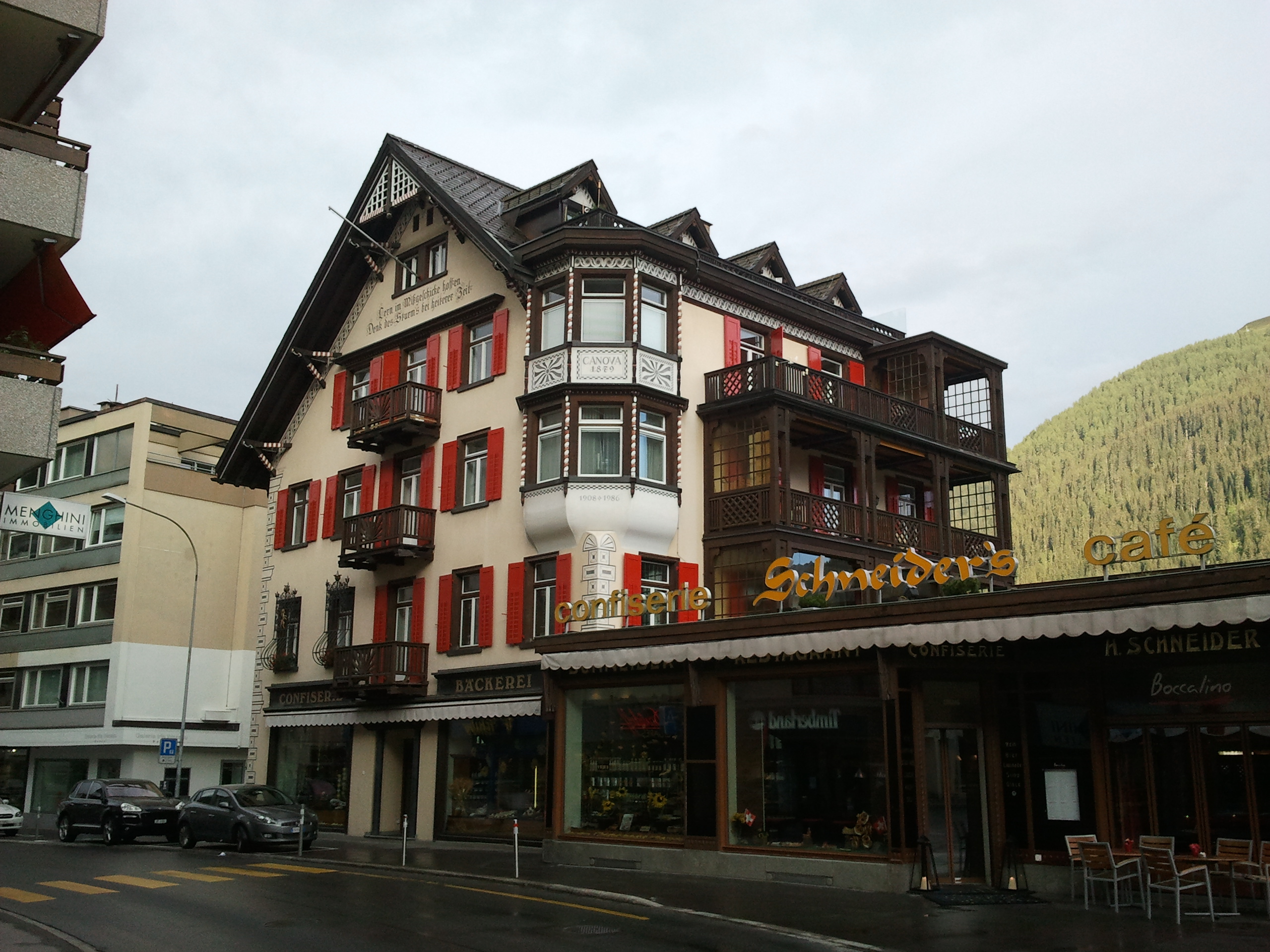 Schneider's Confiserie-Konditorei-Bäckerei-Café-Restaurant.
