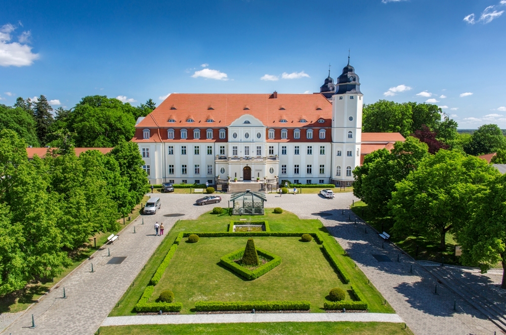 Das Schlosshotel Fleesensee ist eins der vier Hotels des Resorts Fleesensee. 
