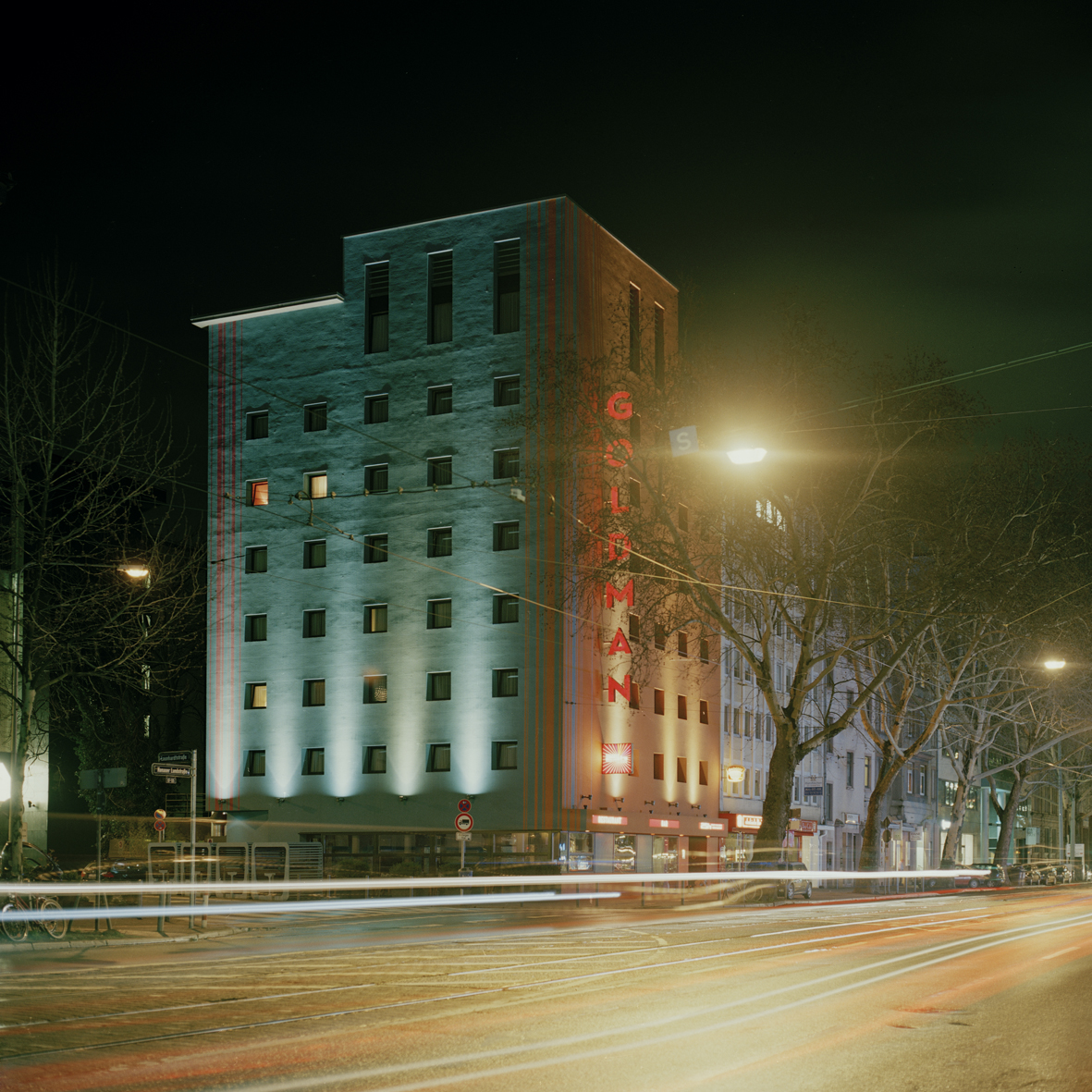 Aussenansicht des Goldman 25hours Hotel Frankfurt.