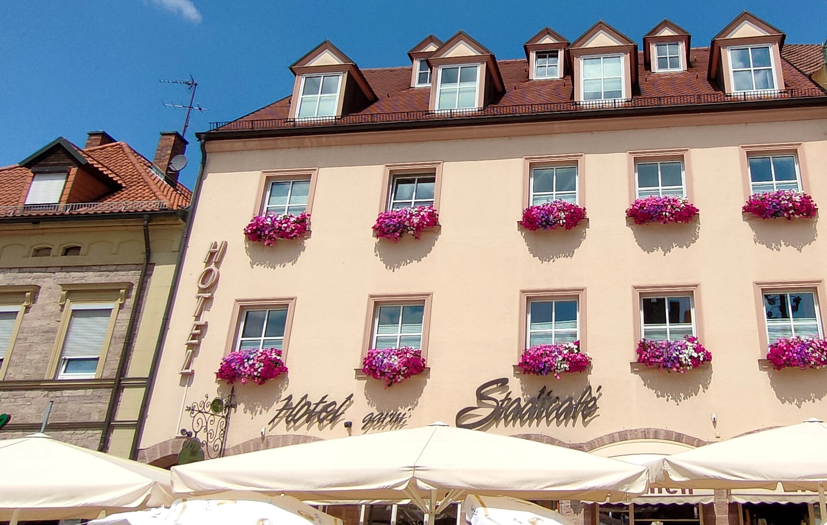 Altstadthotel und Stadtcafé, Hammelburg.
