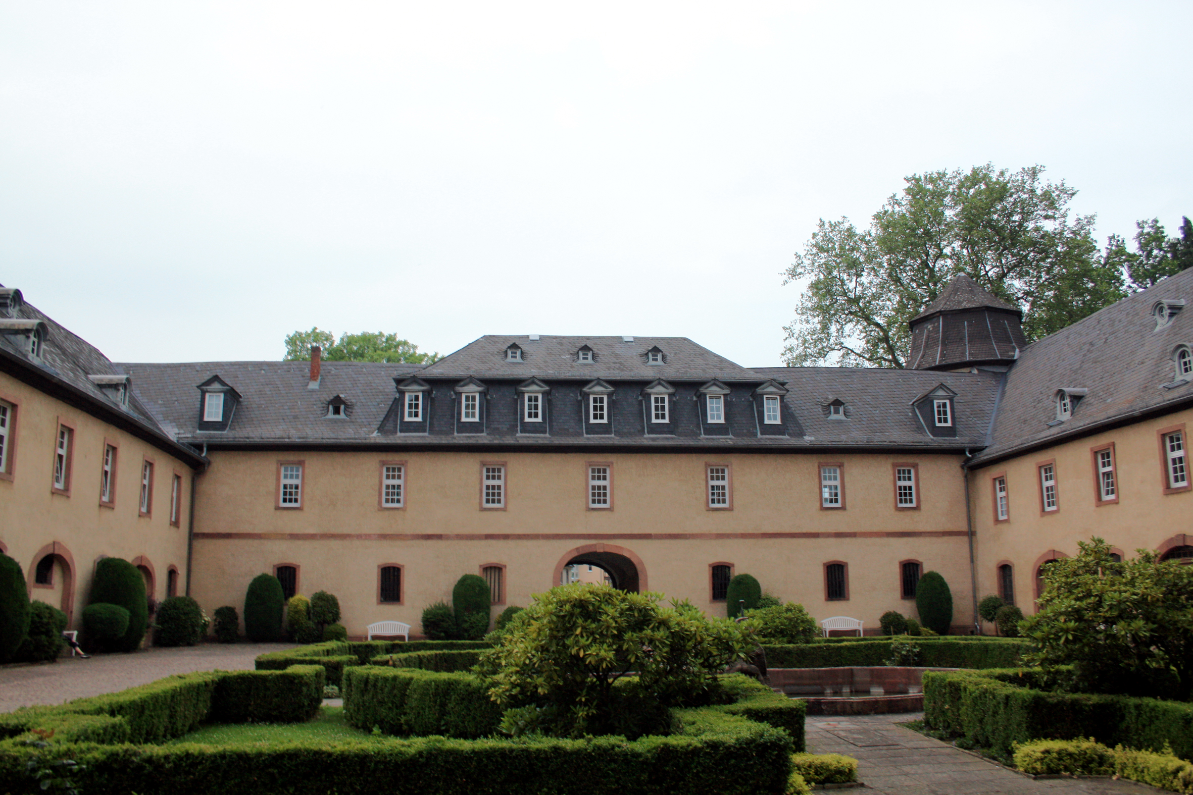Der Archivbau vom Schloss Birstein aus dem Jahre 1733.
