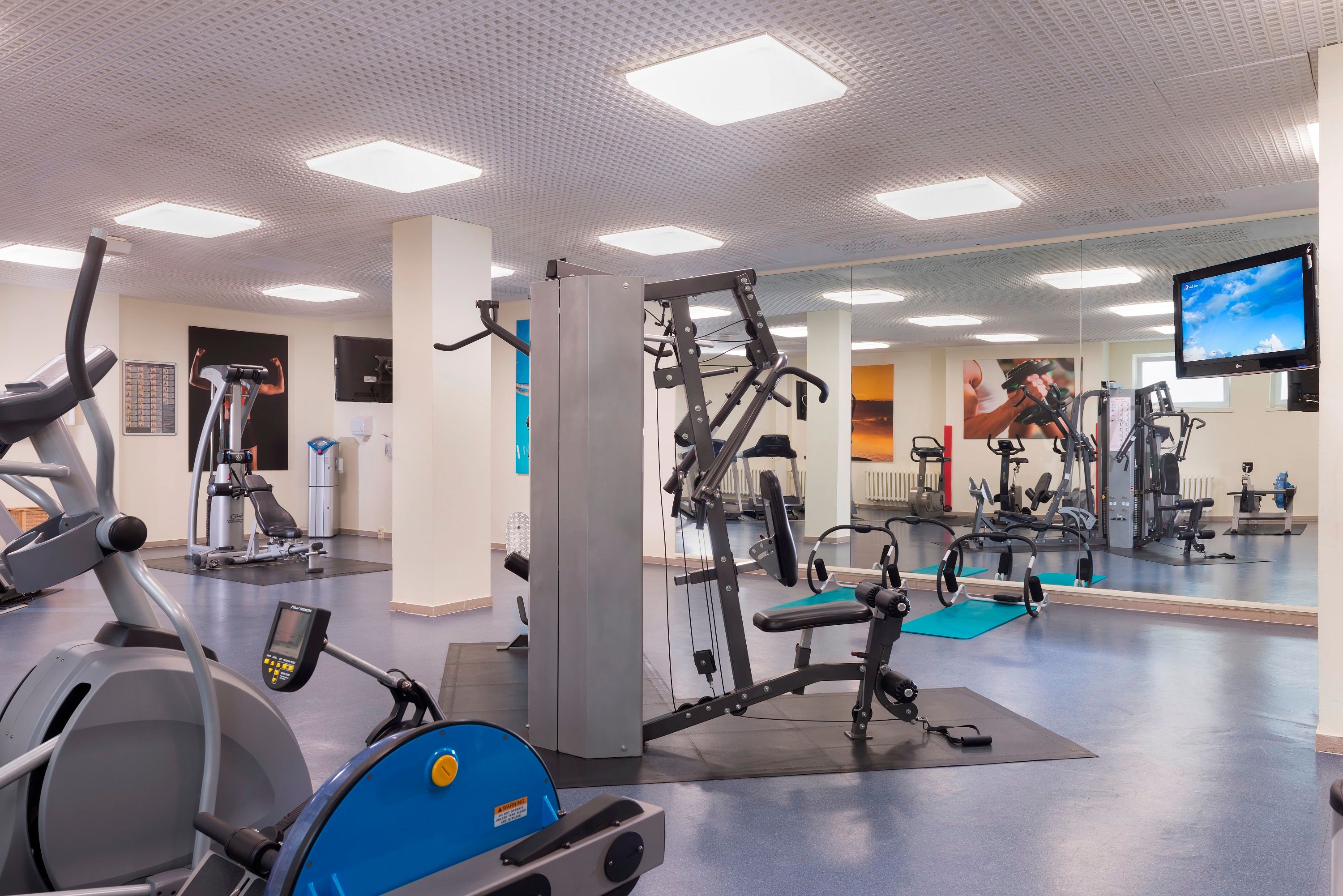 Fitnessraum, AHORN Berghotel Friedrichroda.