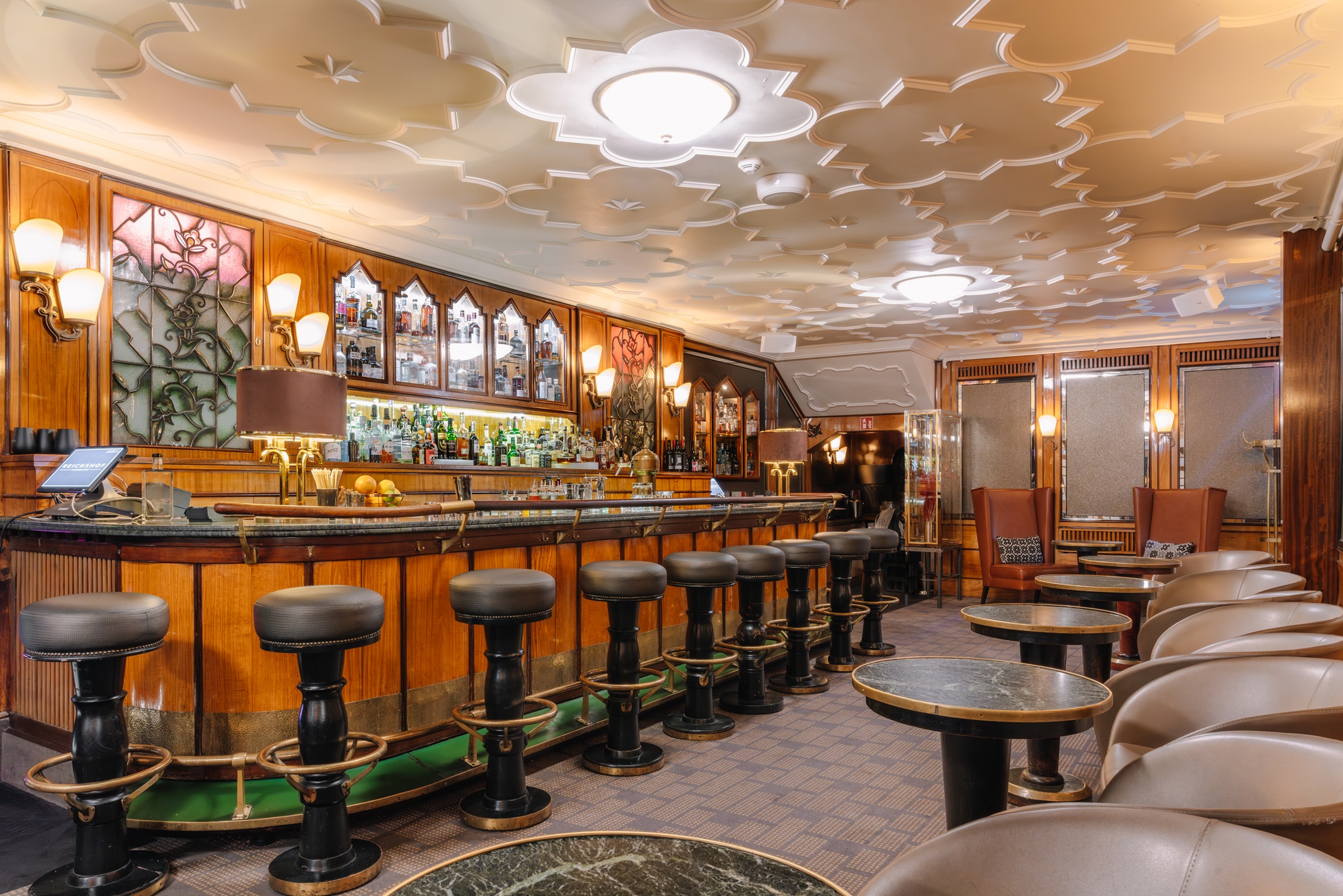 Bar 1910 im Hotel Reichshof, Hamburg.
