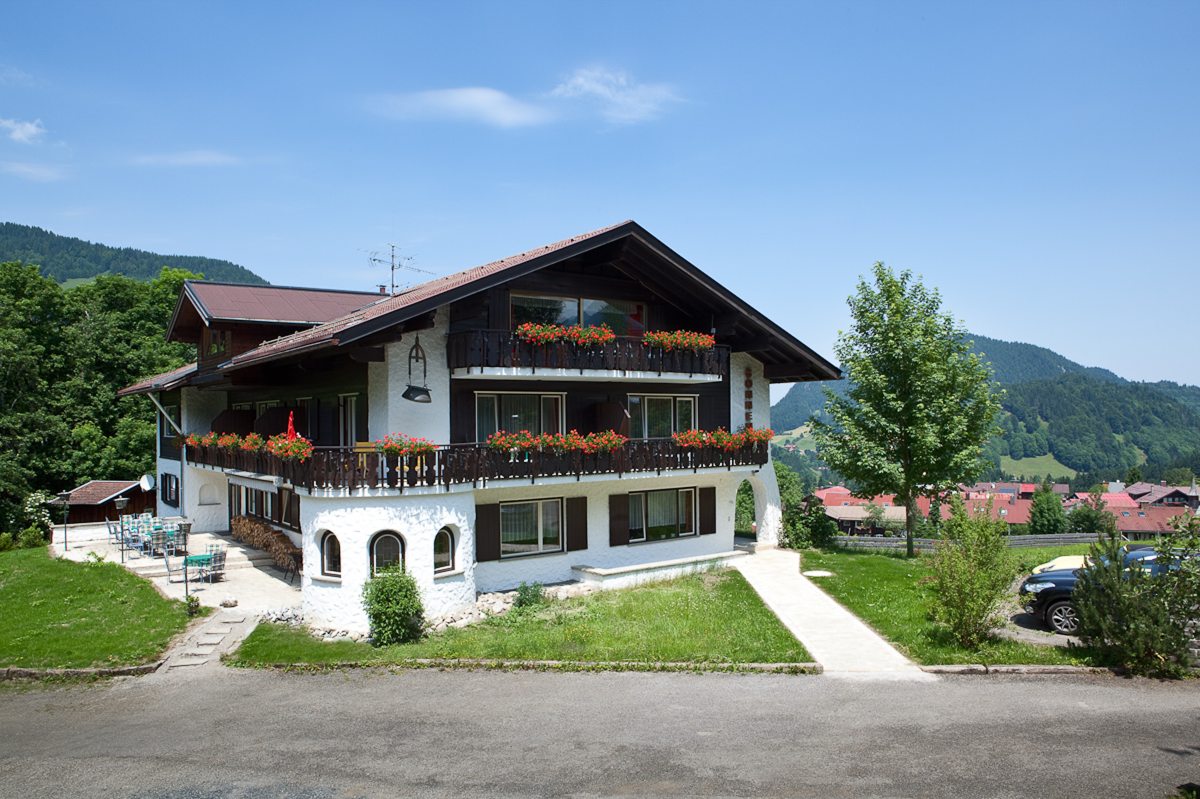 Ferienwohnung Sonnenhof Oberstdorf im Sommer.
