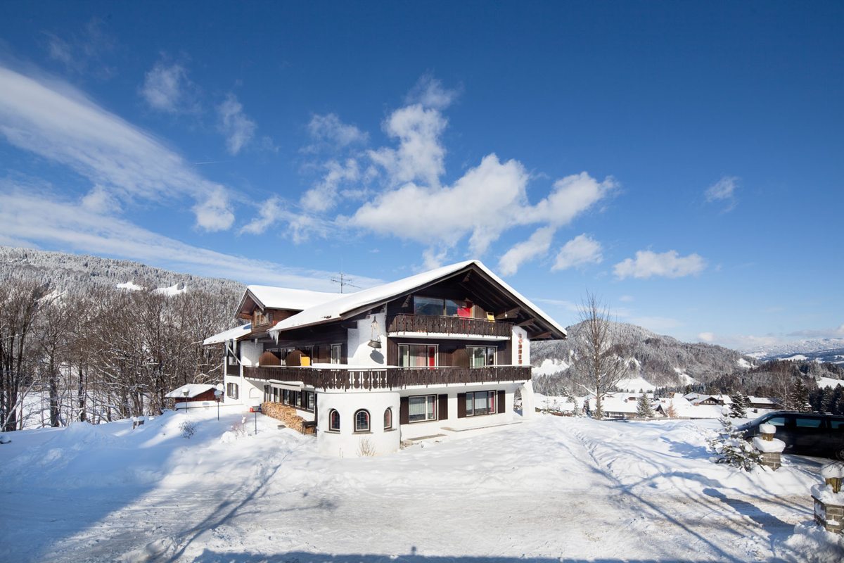 Ferienwohnung Sonnenhof Oberstdorf im Winter.
