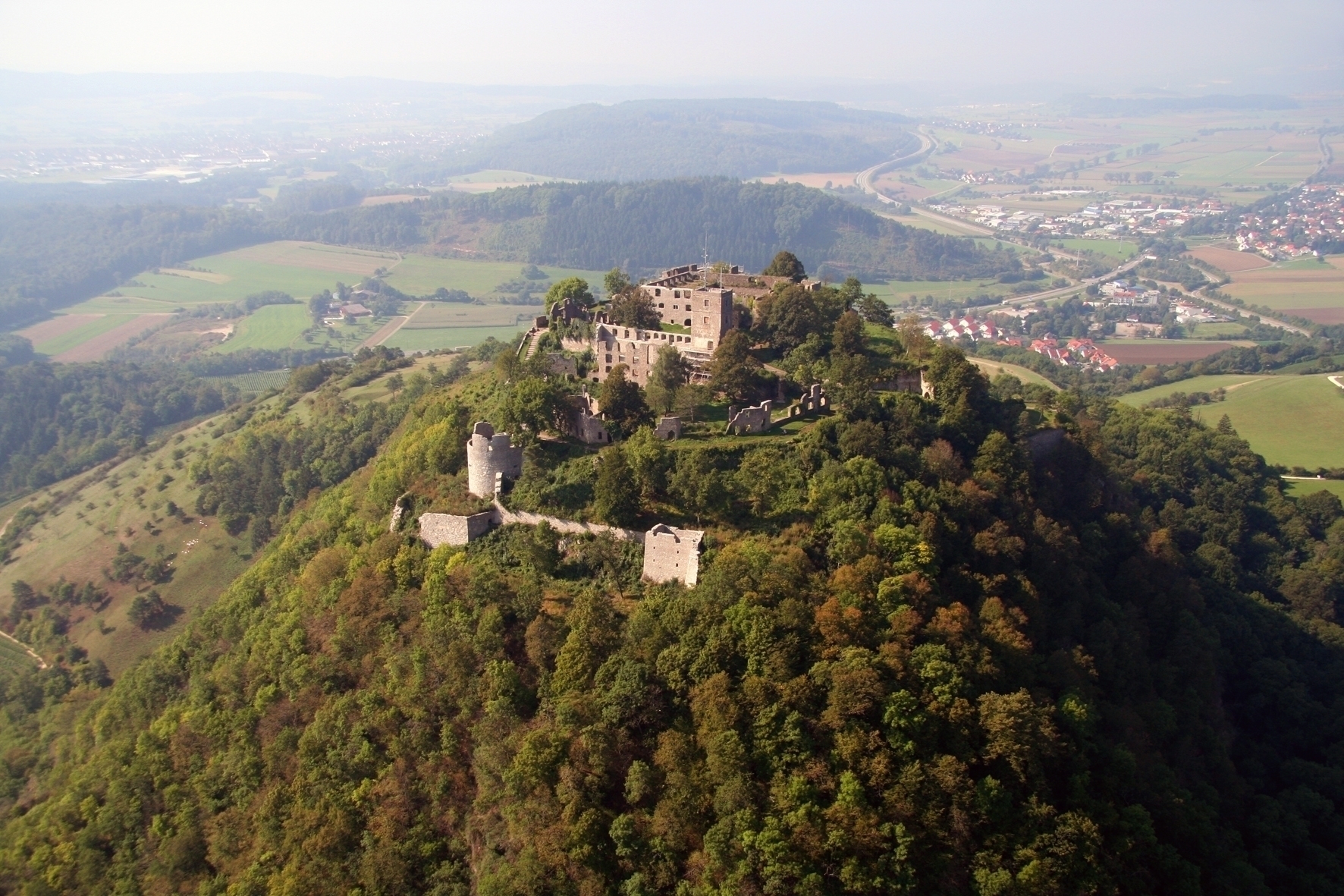 Berg und Burg Hohentwiel.