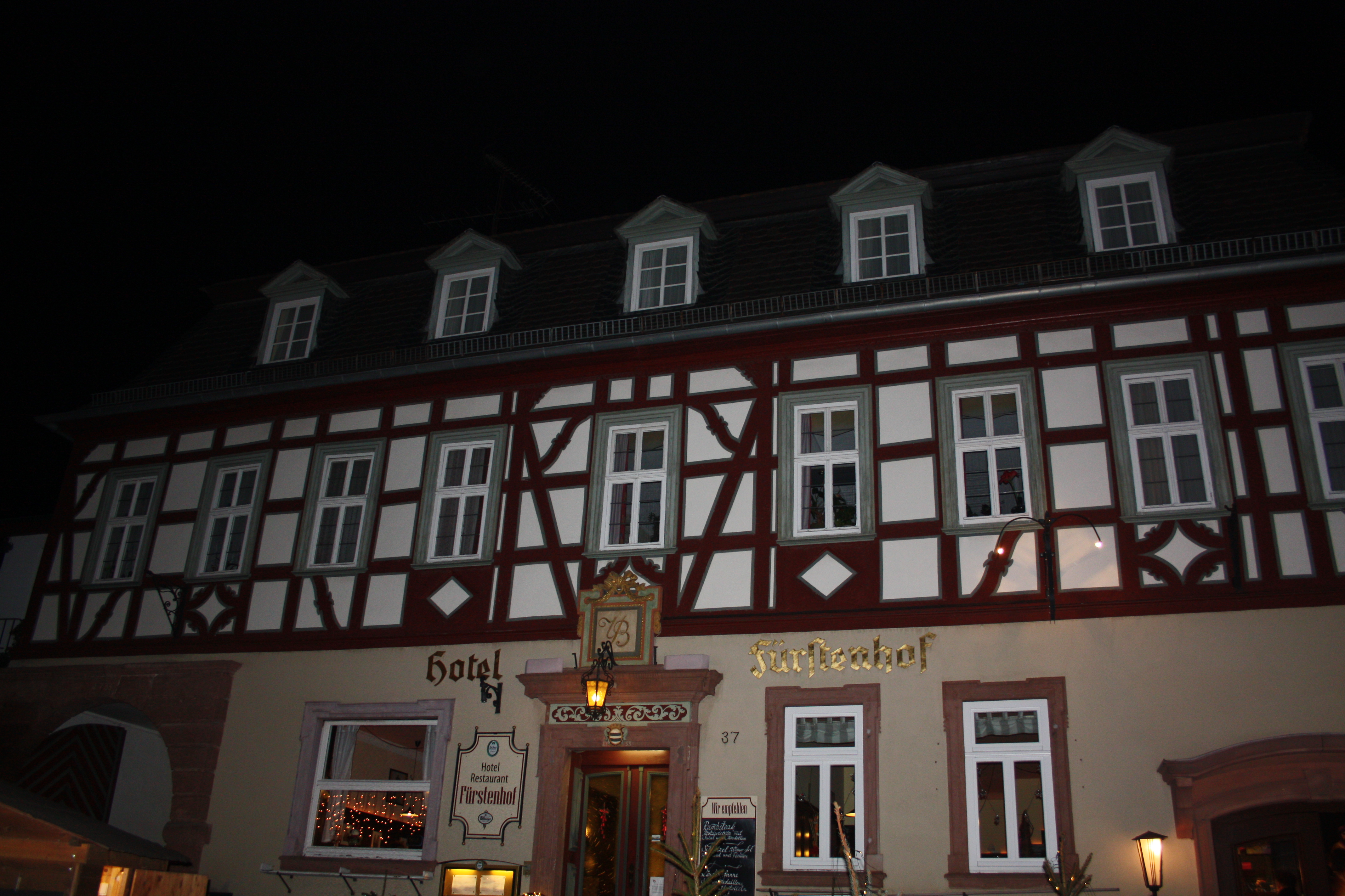 Das Hotel Fürstenhof in Büdingen in der Außenansicht.
