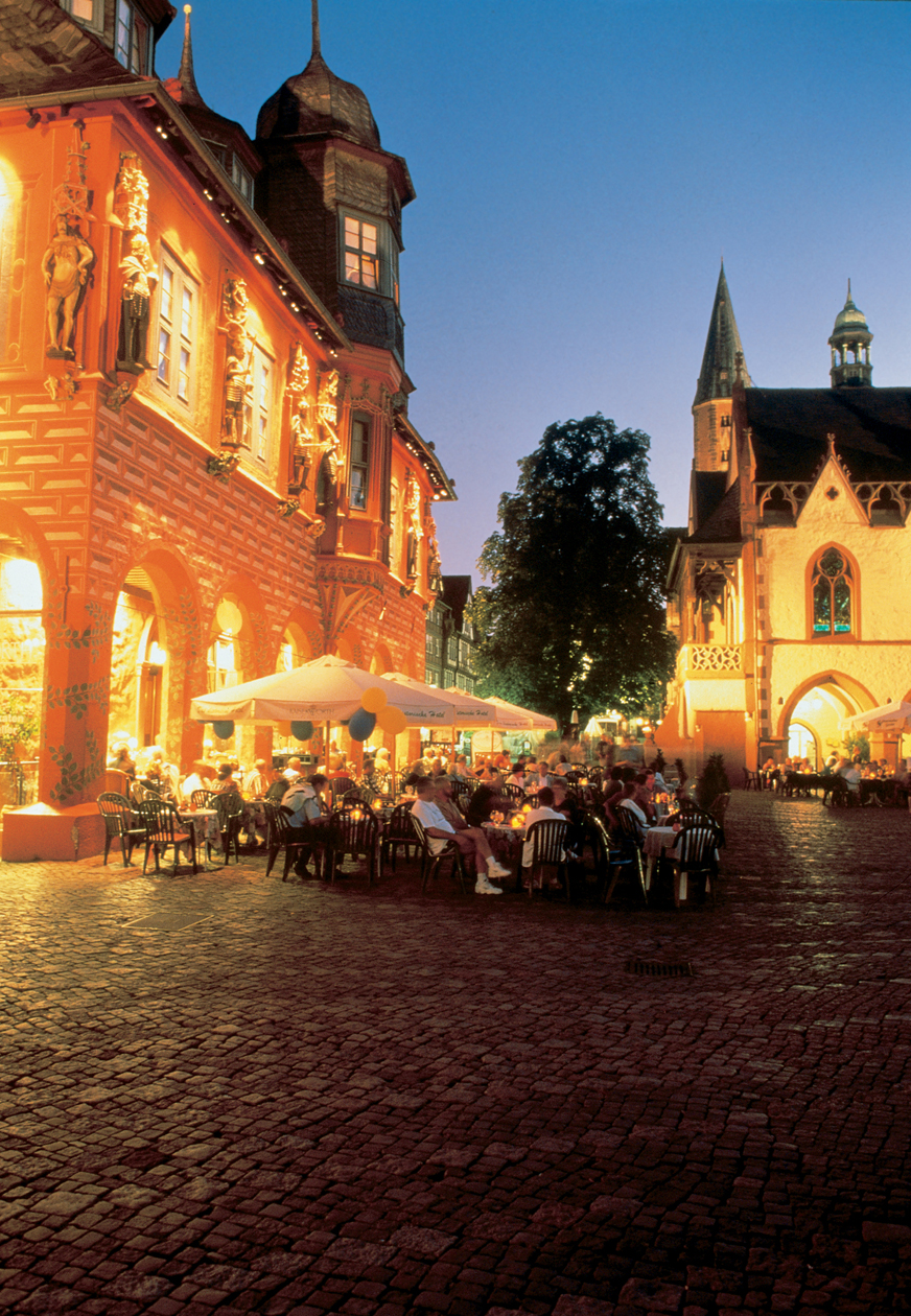 Goslar: Hotel Kaiserworth bei Nacht