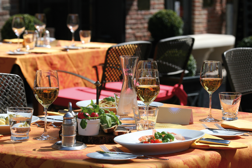 Terrasse des Hotel Die Sonne Frankenberg.
