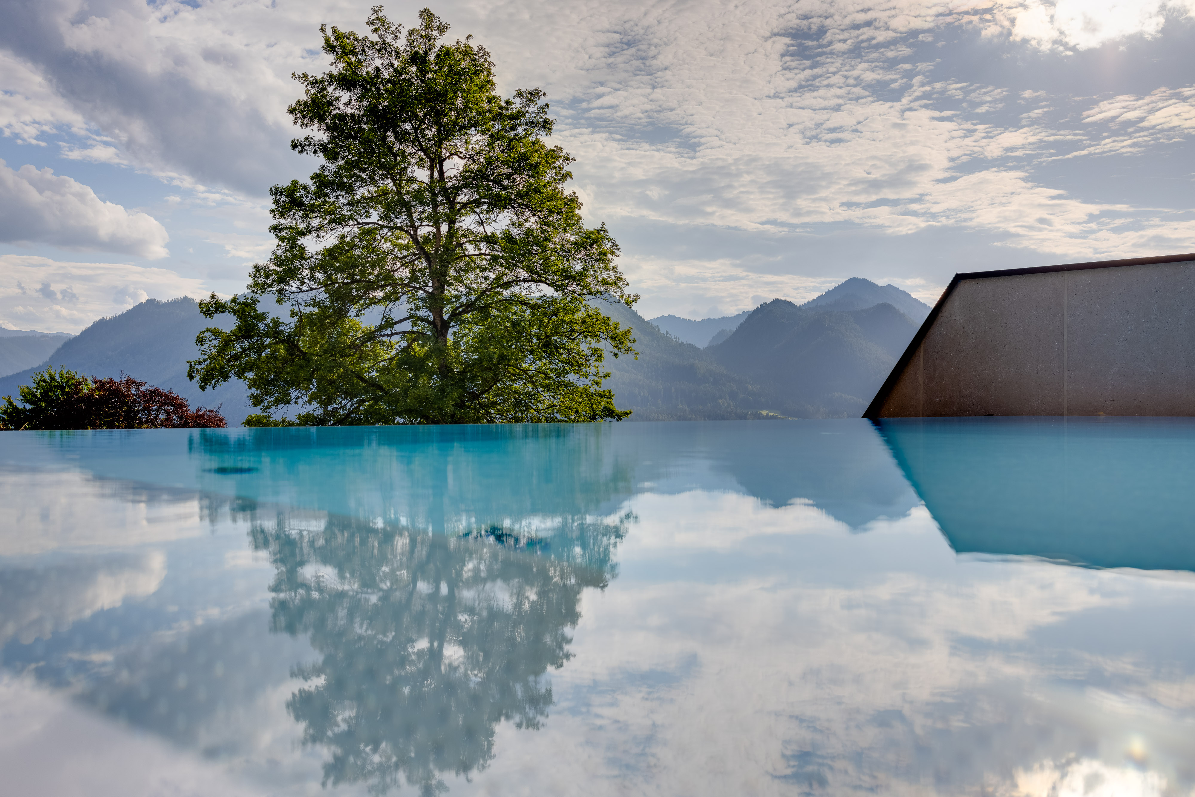 Infinitypool vom Bergdorf Montestyria, Mariazell.
