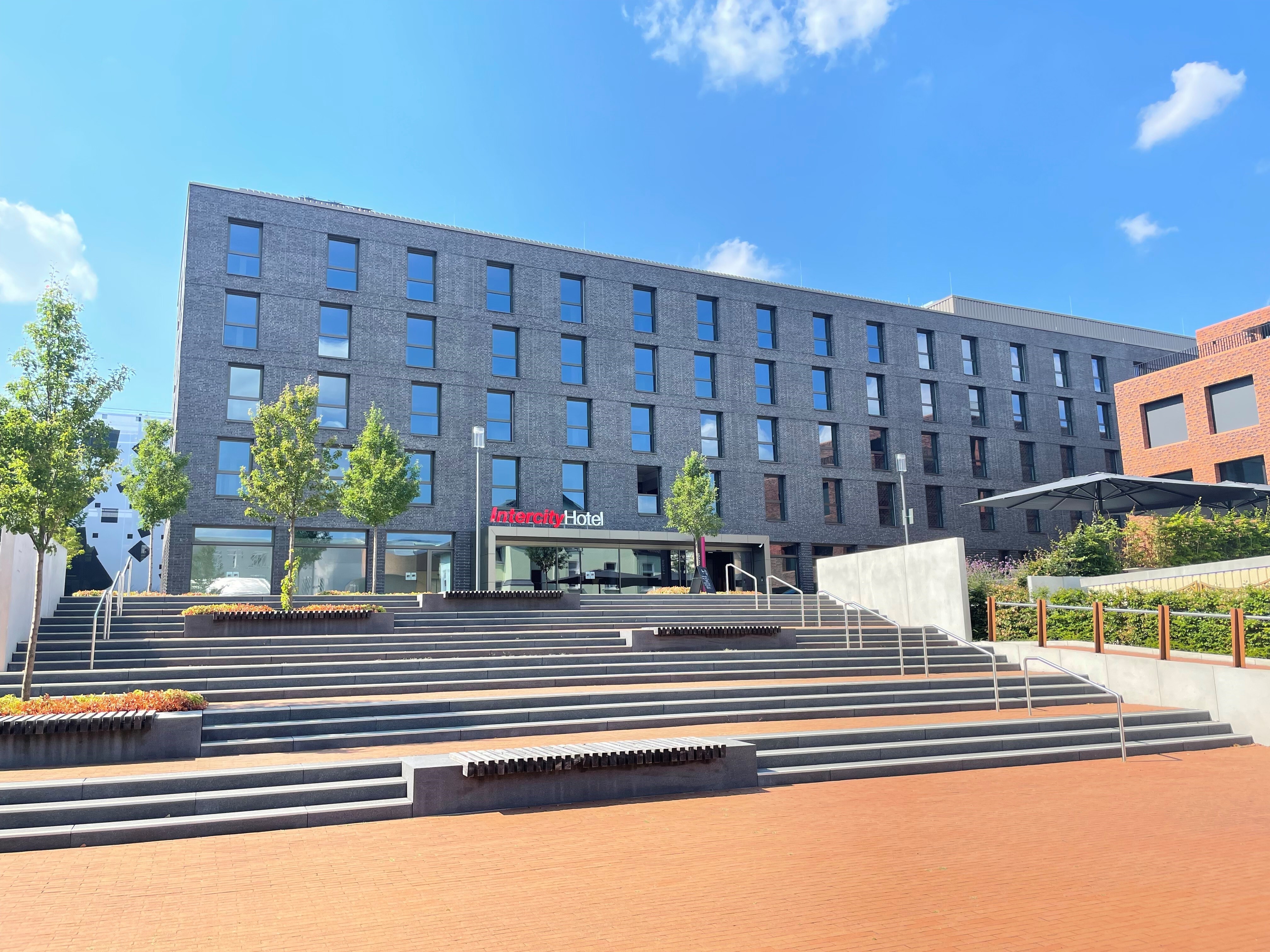 Das 2022 gebaute IntercityHotel in Herford.
