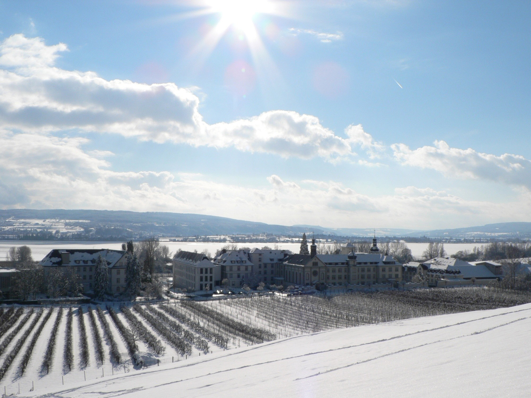 Kloster Hegne im Winter.
