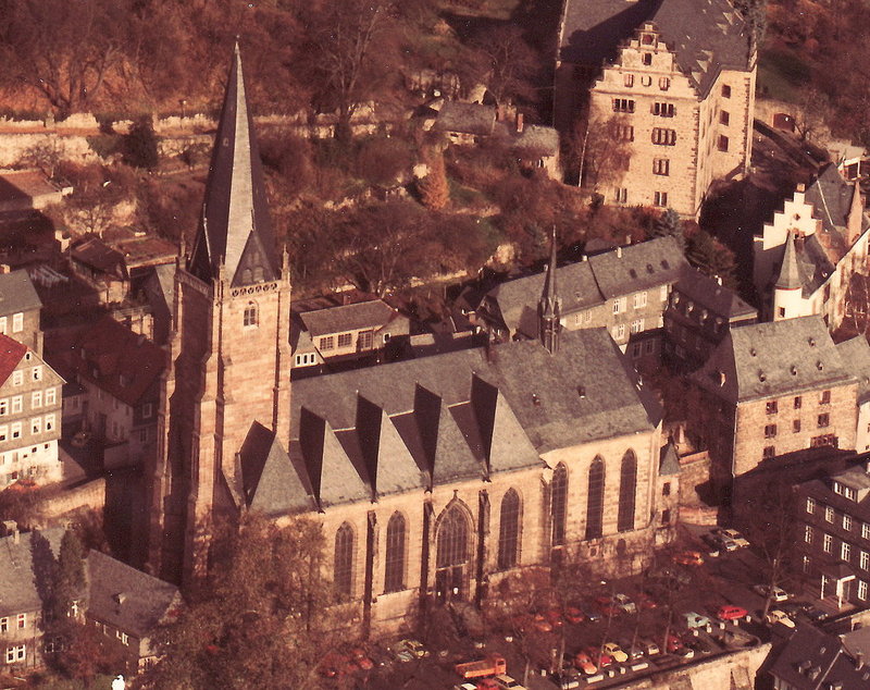 Luftaufnahme der Lutherische Pfarrkriche.