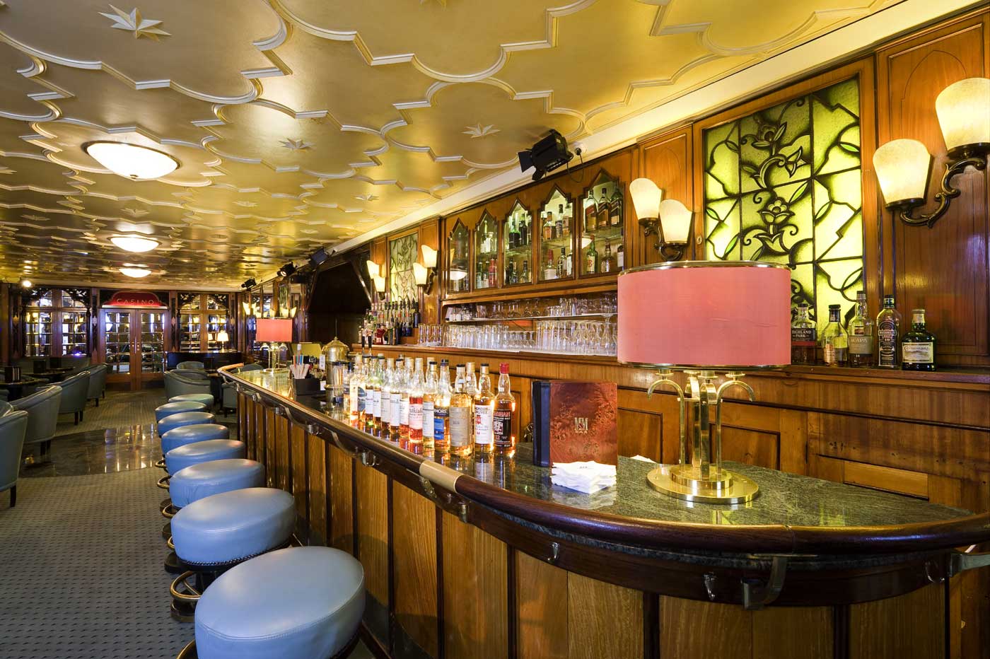 Bar 1910 im Reichshof Hamburg vor 2015.
