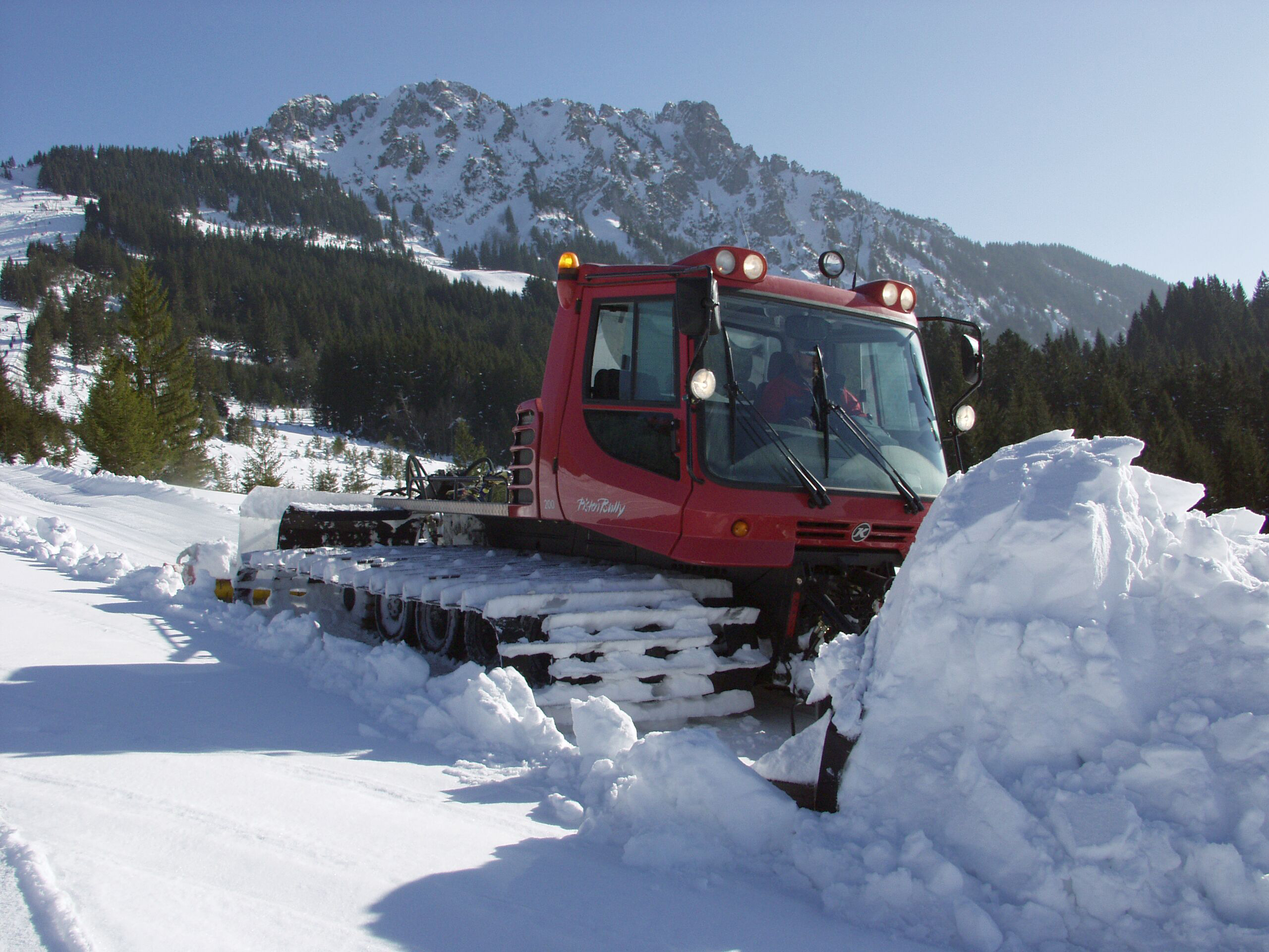 Ich will Schneeraupen-Fahrer werden! 400-PS-Spaß in Jungholz.