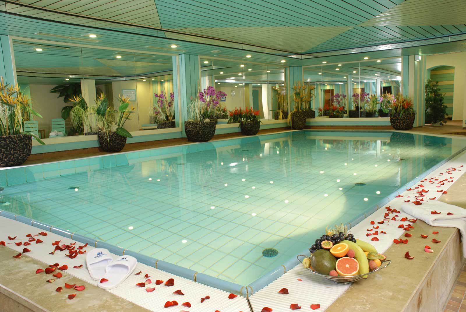 Pool des Maritim Parkhotel Mannheim.
