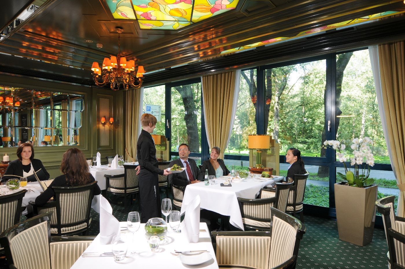 Restaurant L'Echalote im Maritim Hotel & Congress Centrum Bremen.
