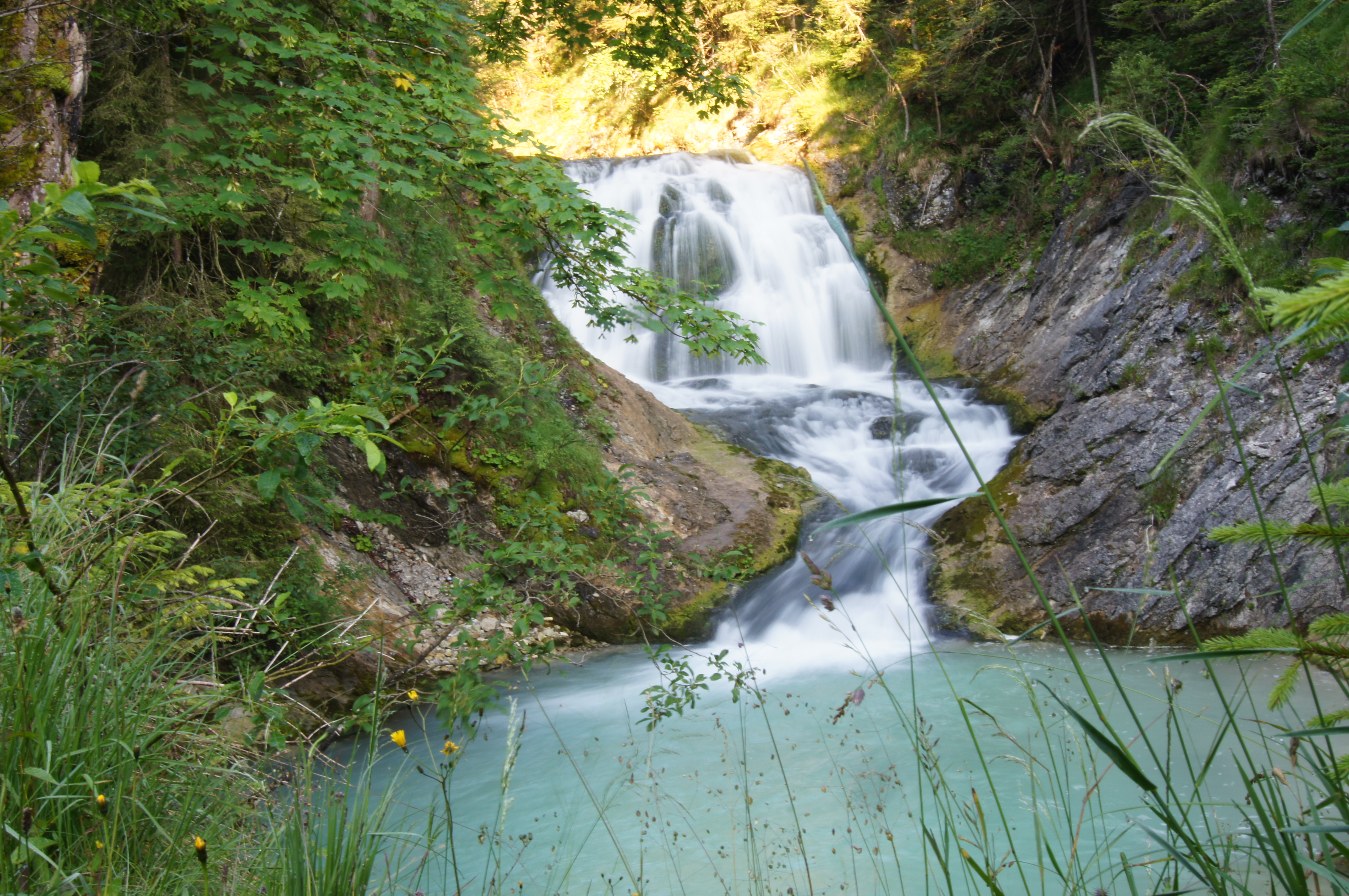 Der Sachensee-Wasserfall bei Wallgau.

